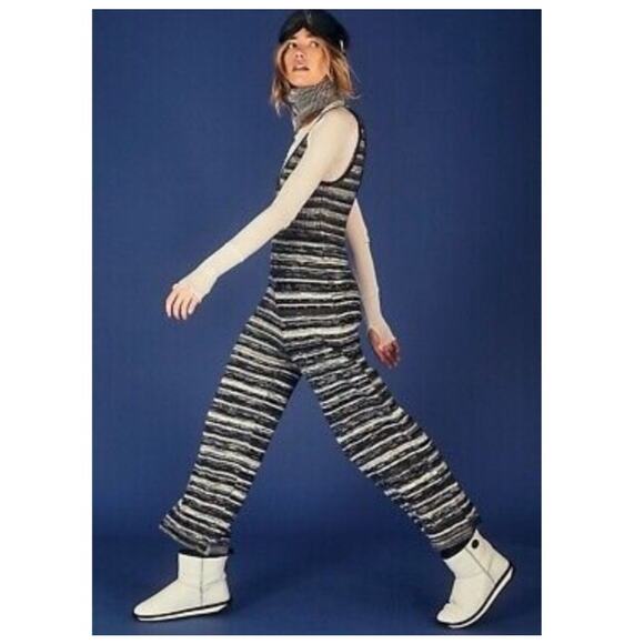 Free People Lovesick Knit Jumpsuit Size Medium - Picture 2 of 10